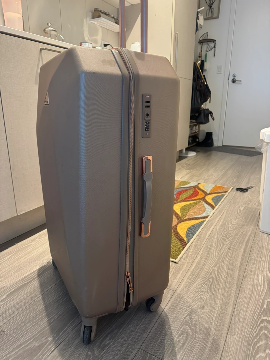 Rose Gold Hardside Spinner Luggage - photo 3
