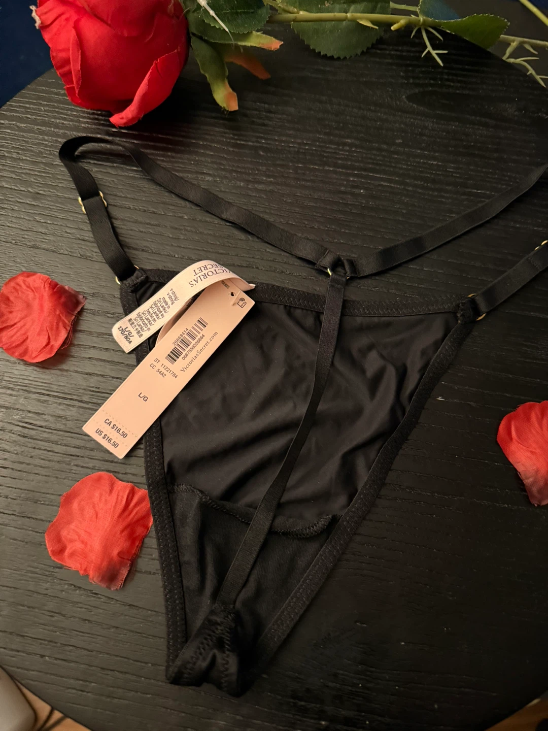 Victoria's Secret Black V-String Thong L/G