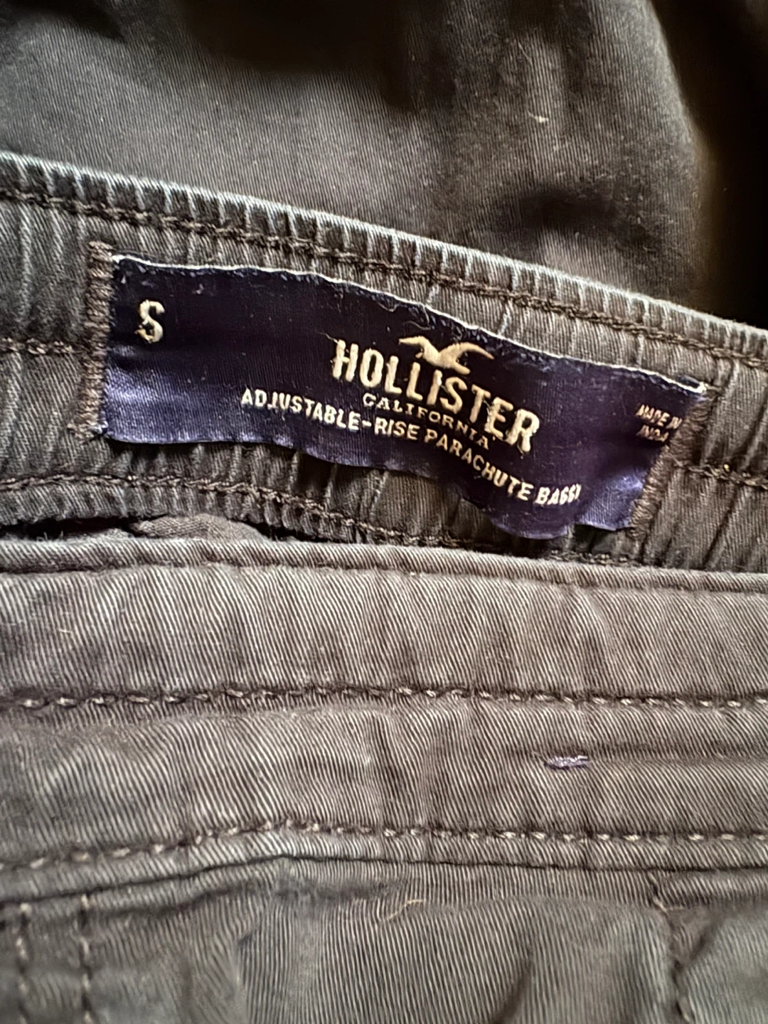 Women’s Hollister Cargo Pants - photo 2