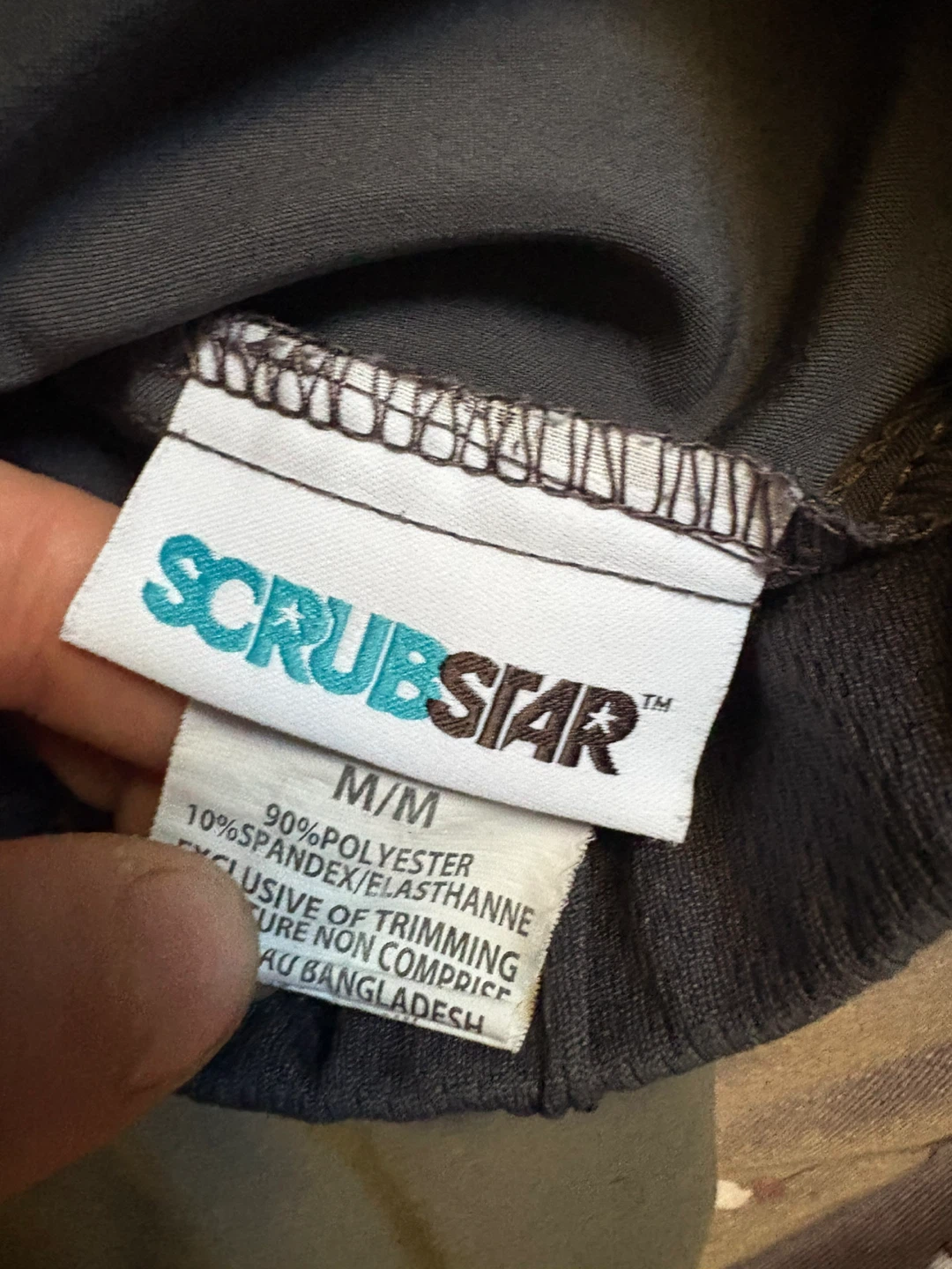 Women’s Scrubs Size Medium - photo 4