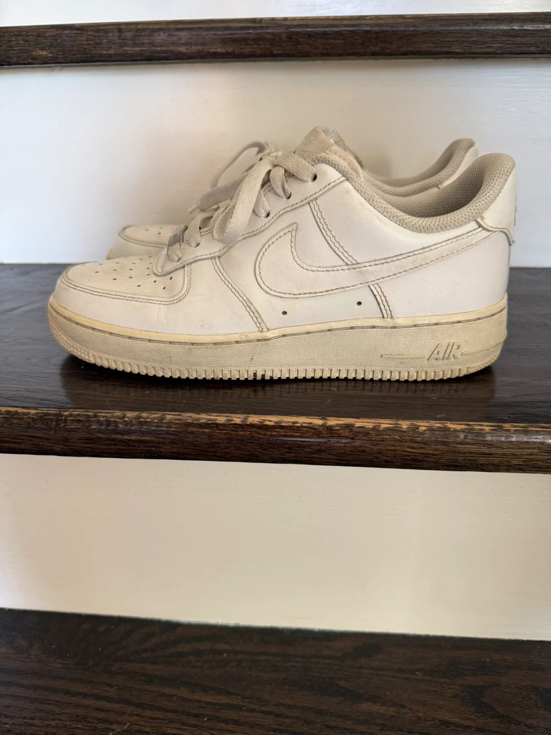 🌱 Nike Air Force 1 Sneakers Size 8-Reduced! - photo 3