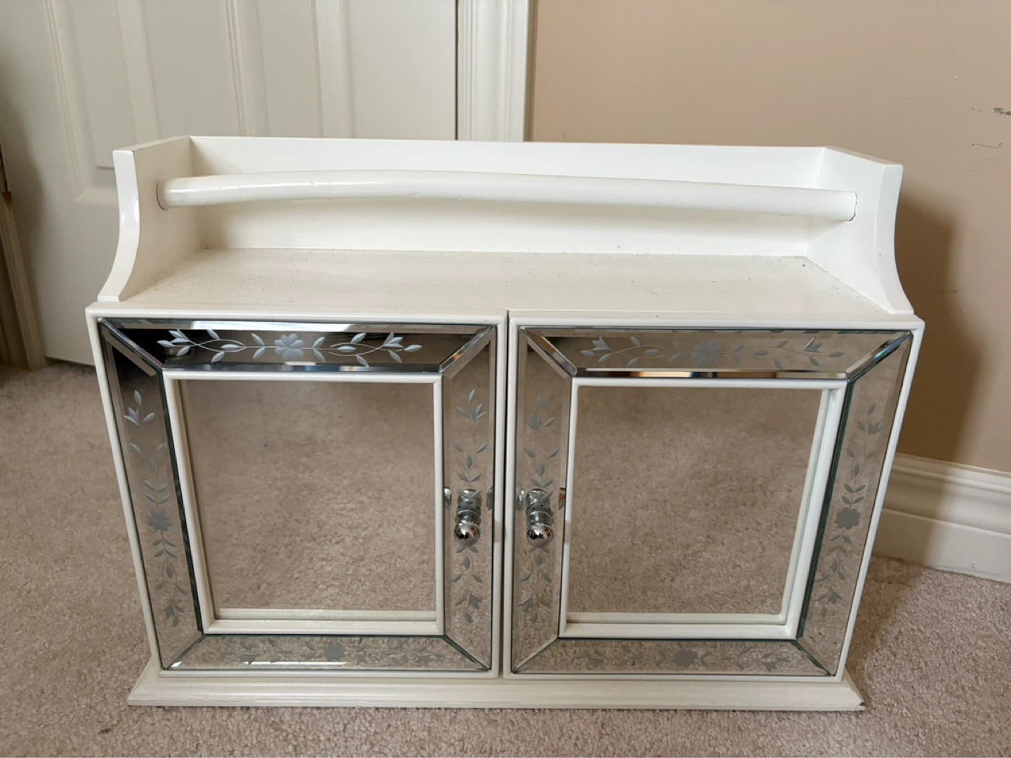 White Mirrored Wall Cabinet with Towel Bar
