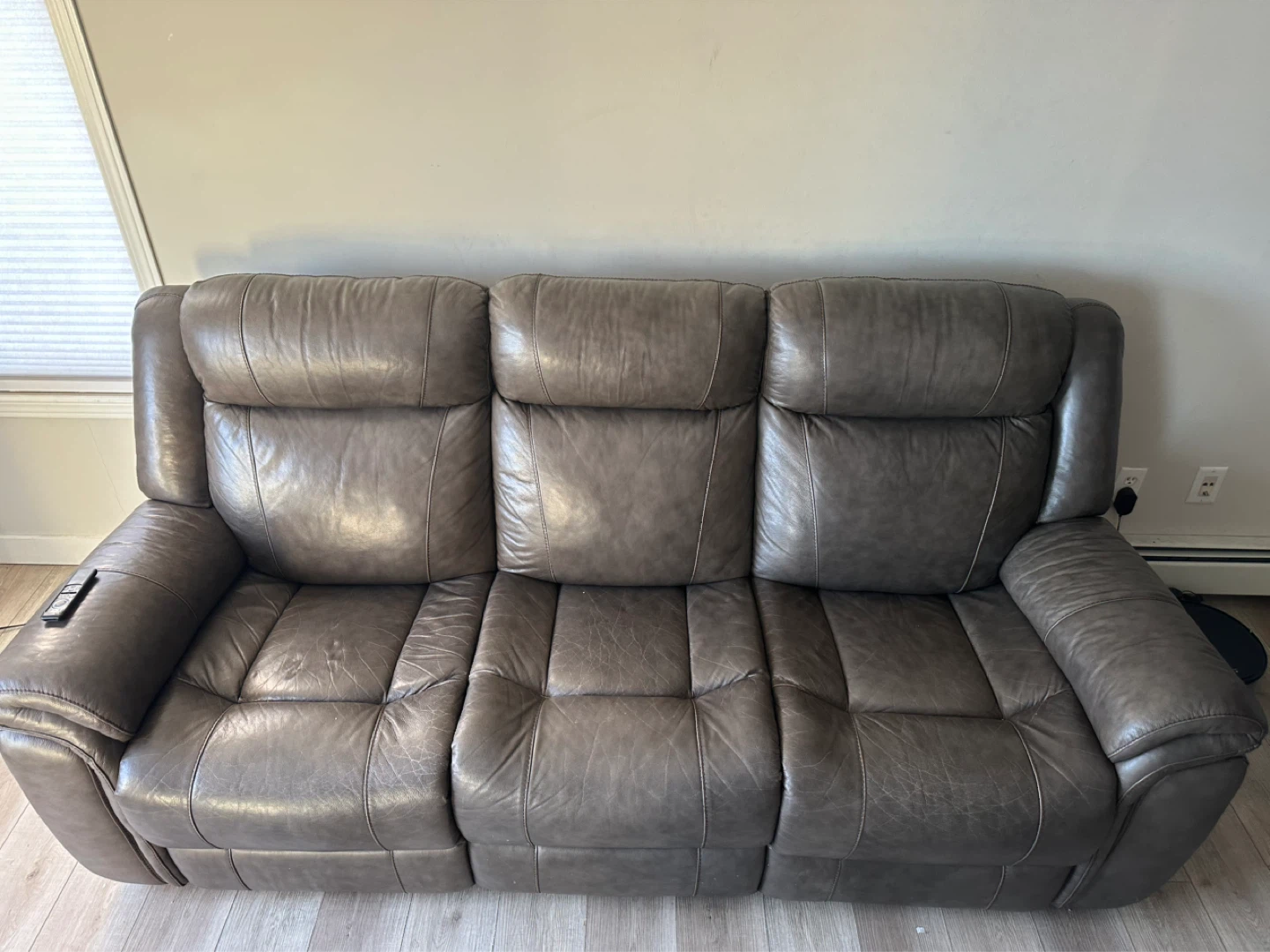 Leons Recliner Sofa