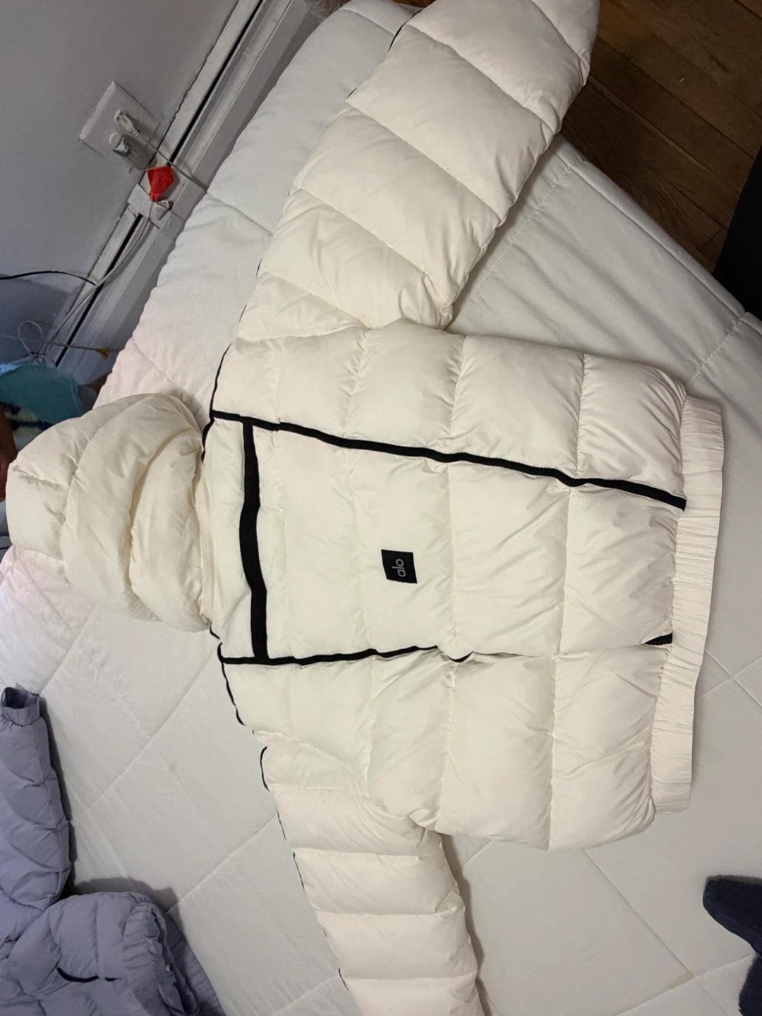 Alo Puffer Jacket