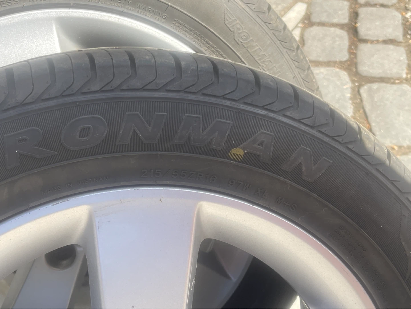 Set of 4 Ironman Tires and Honda Rims - photo 4