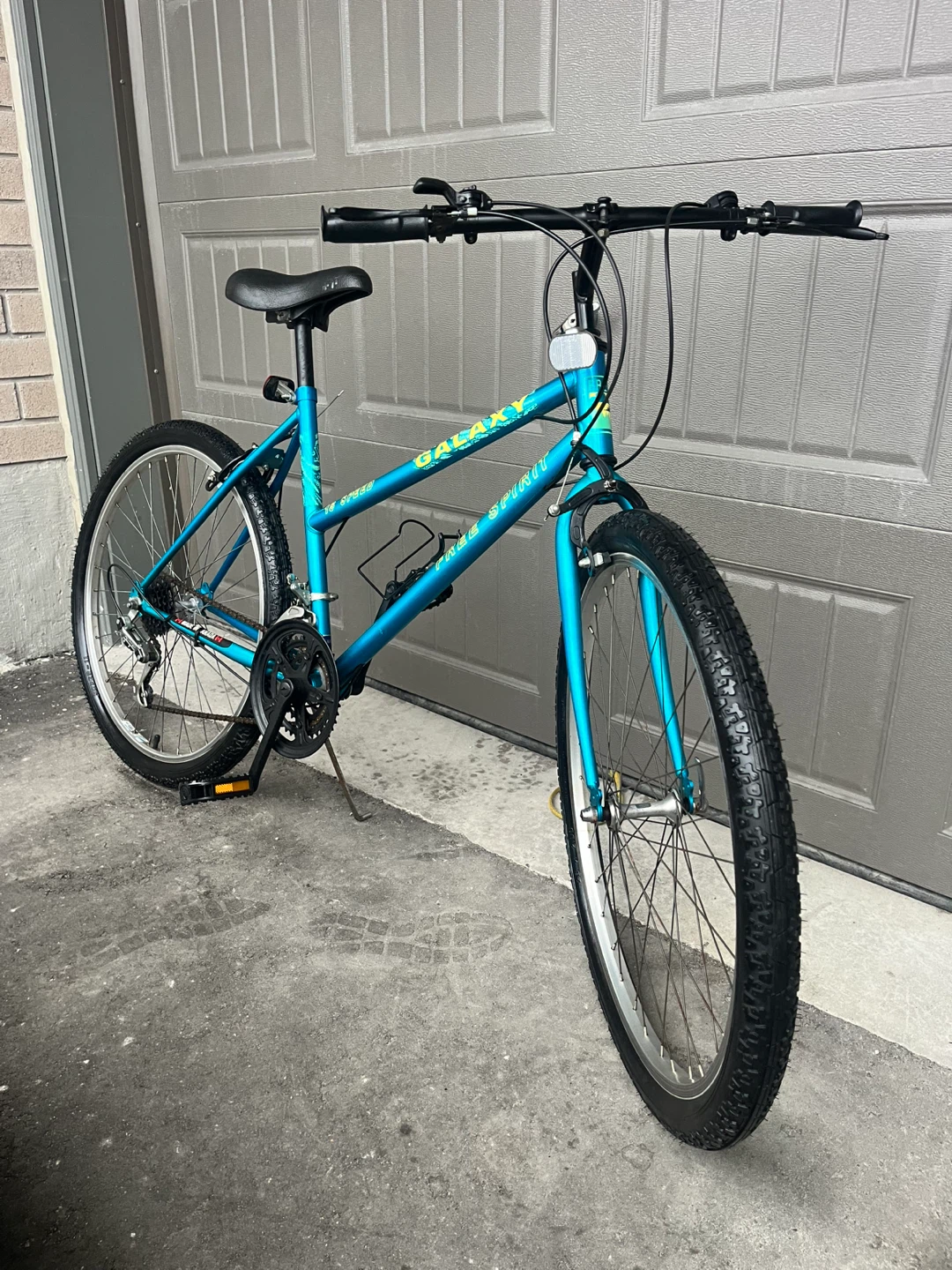 Excellent condition Hybrid Mountain Bike 26 inch