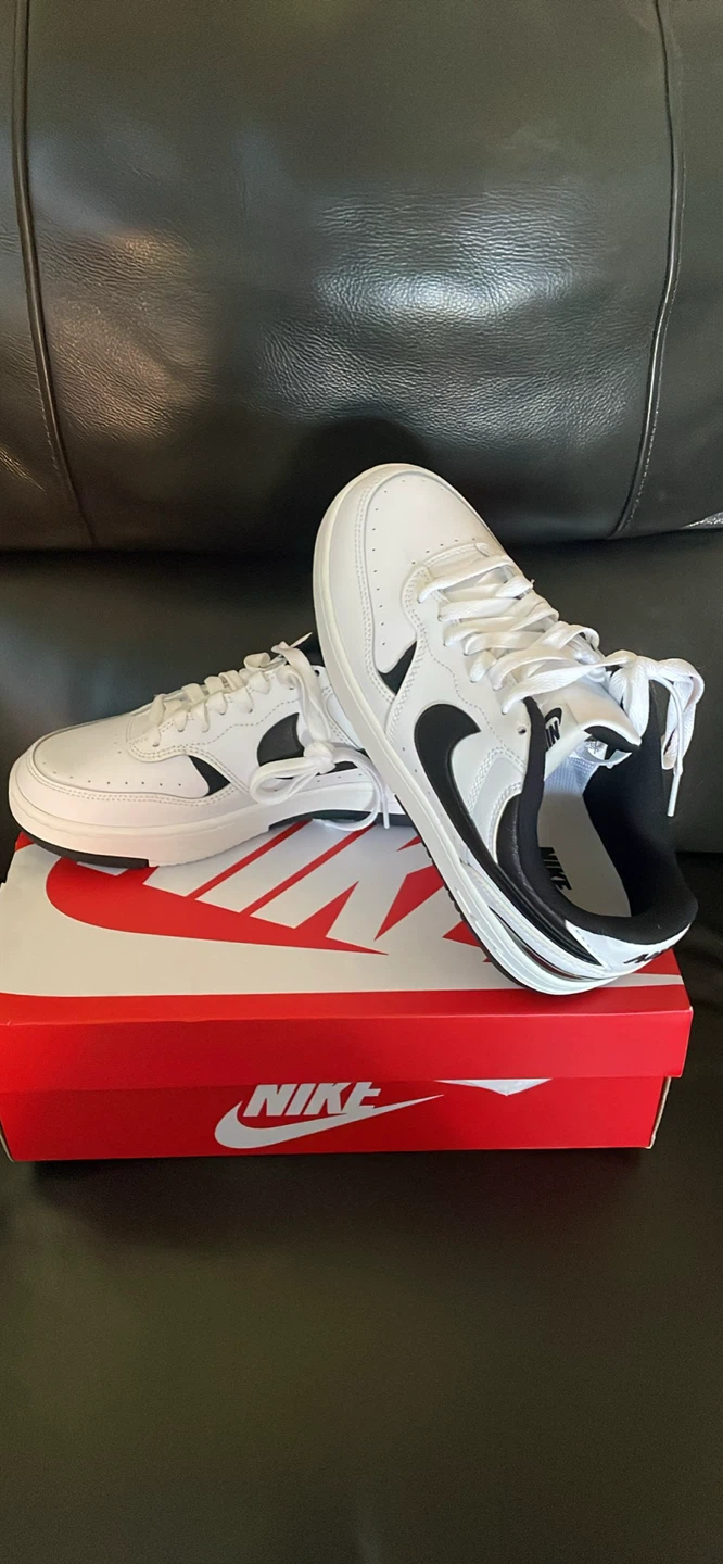 (BRAND NEW)Nike Gamma Force White/Black