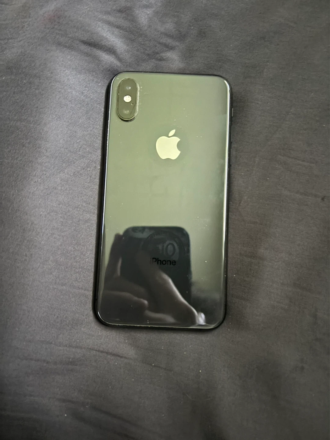 iPhone XS - photo 2