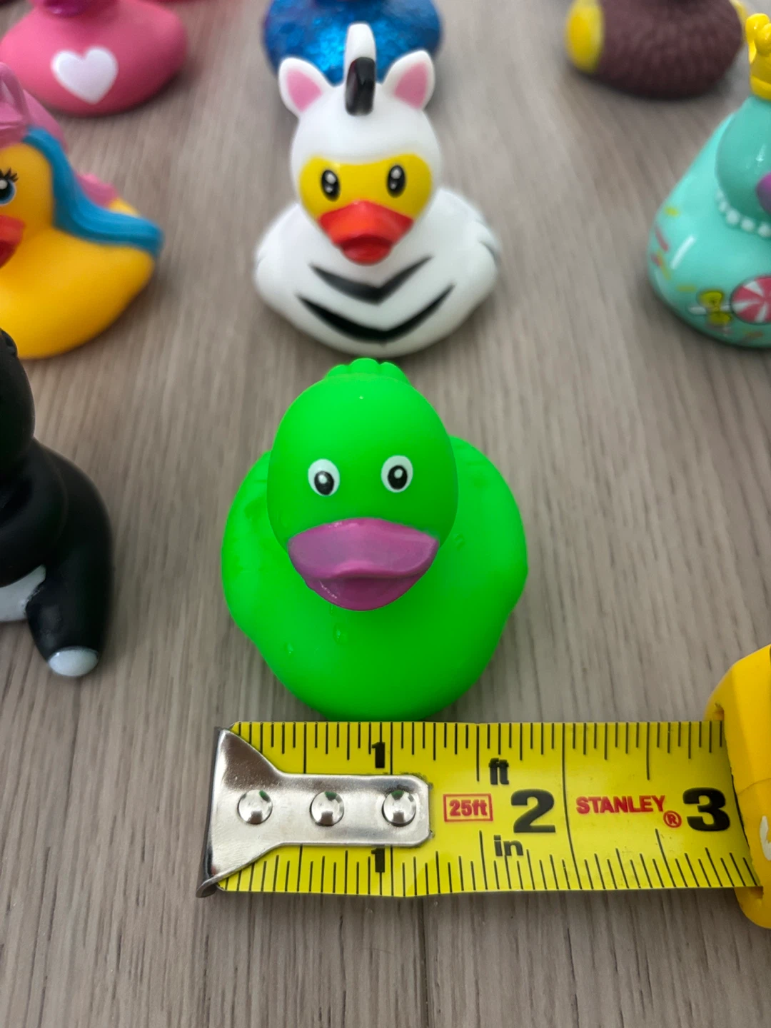 18 rubber ducks bath toys - photo 2