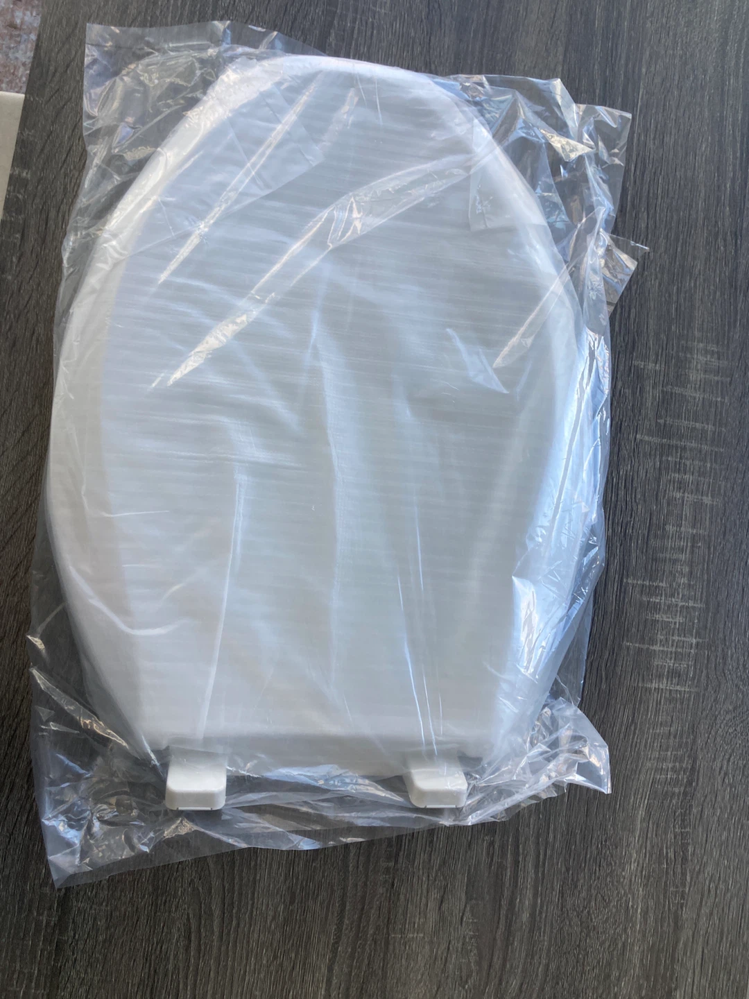 Kohler White Toilet Seat - photo 4
