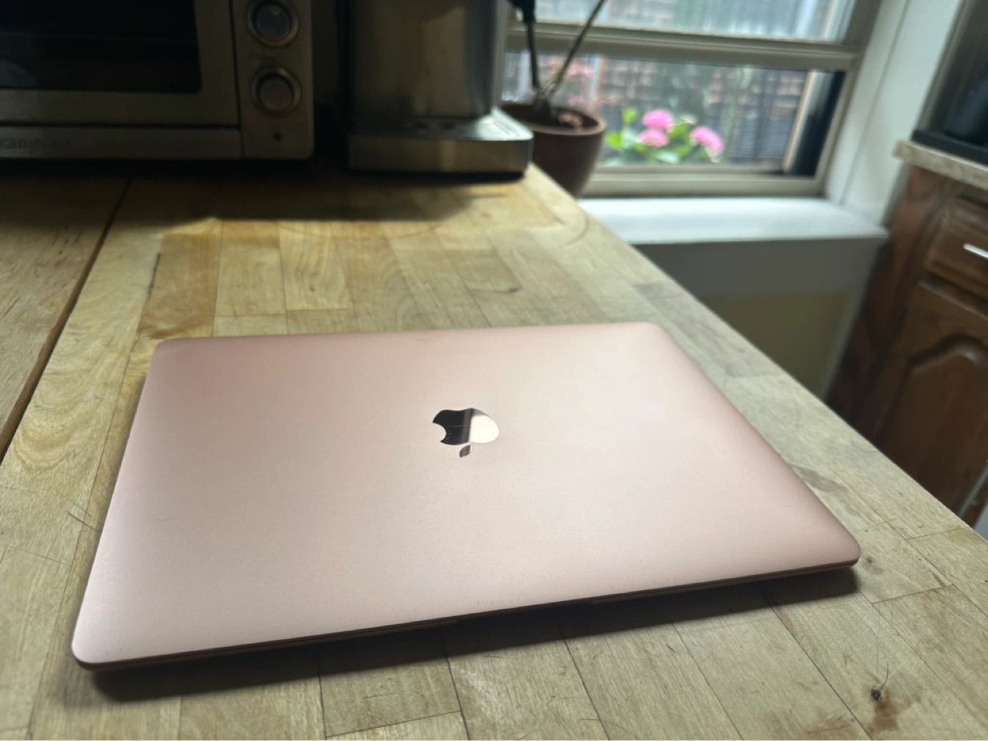 2019 MacBook Air Rose Gold i5 128gb - photo 2