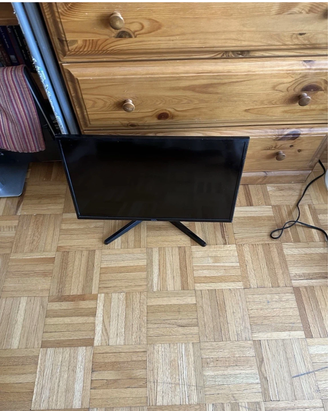 Onn 100002480 22 Inch  HD LCD Monitor - photo 2