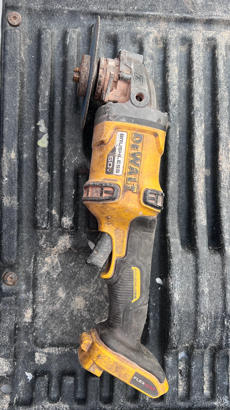 DeWalt 60V MAX FLEXVOLT Reciprocating Saw - photo 5