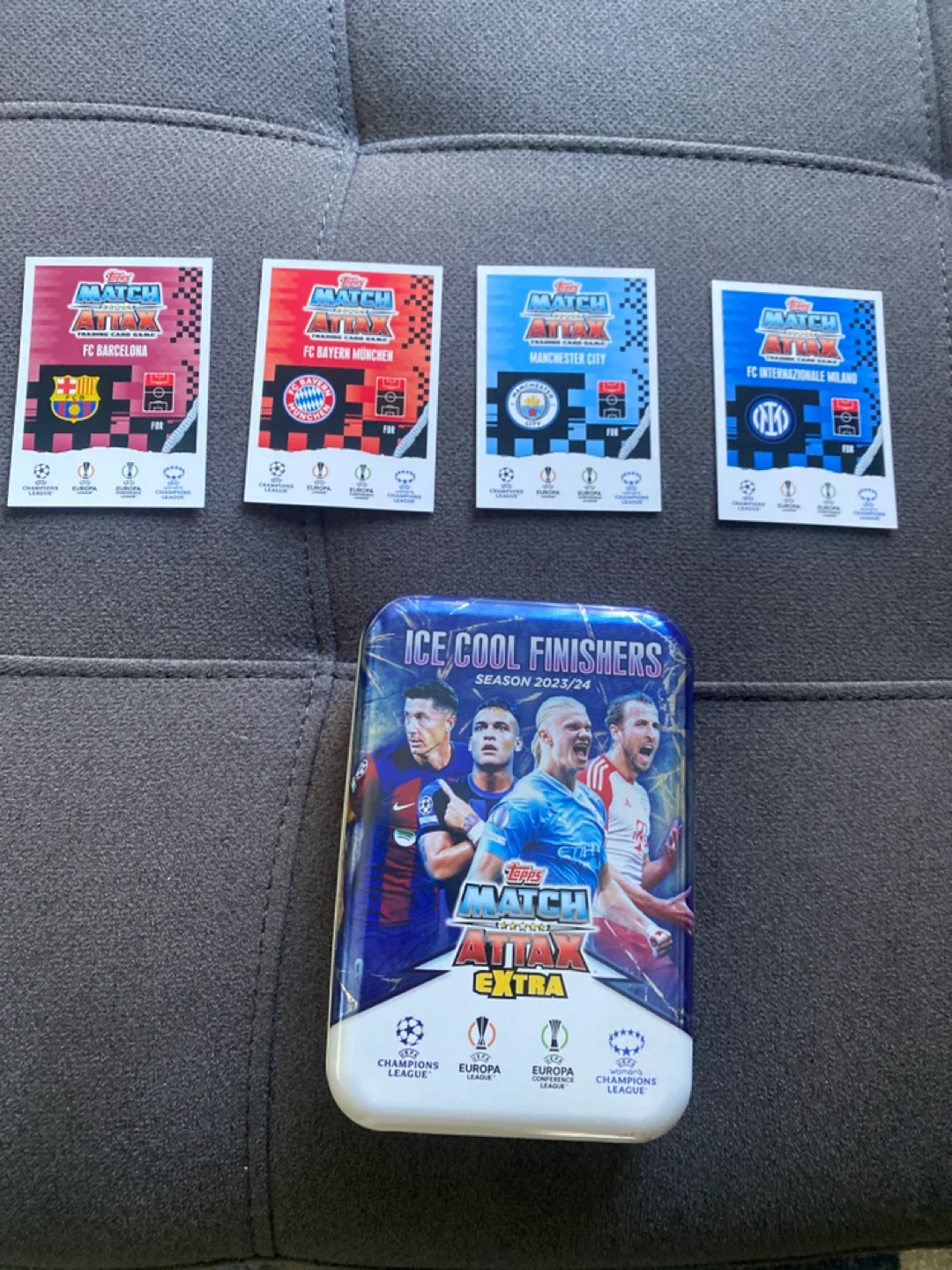 Topps Match Attax 2023-24 Tin with 4 Ice Cool Finishers Cards - photo 2
