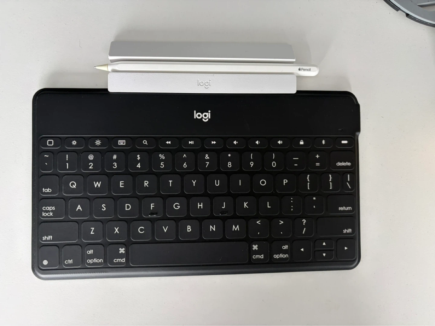 Logitech Multi-Device Bluetooth Keyboard - Black - photo 3