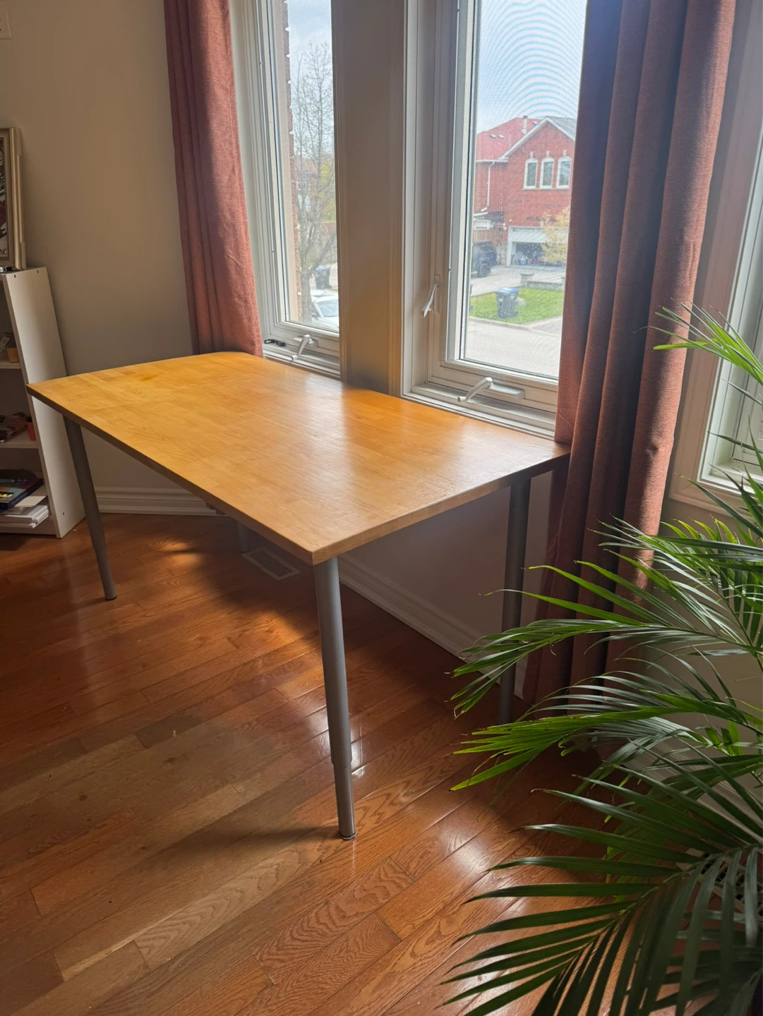 Wooden Table with Metal Legs - desk - photo 2