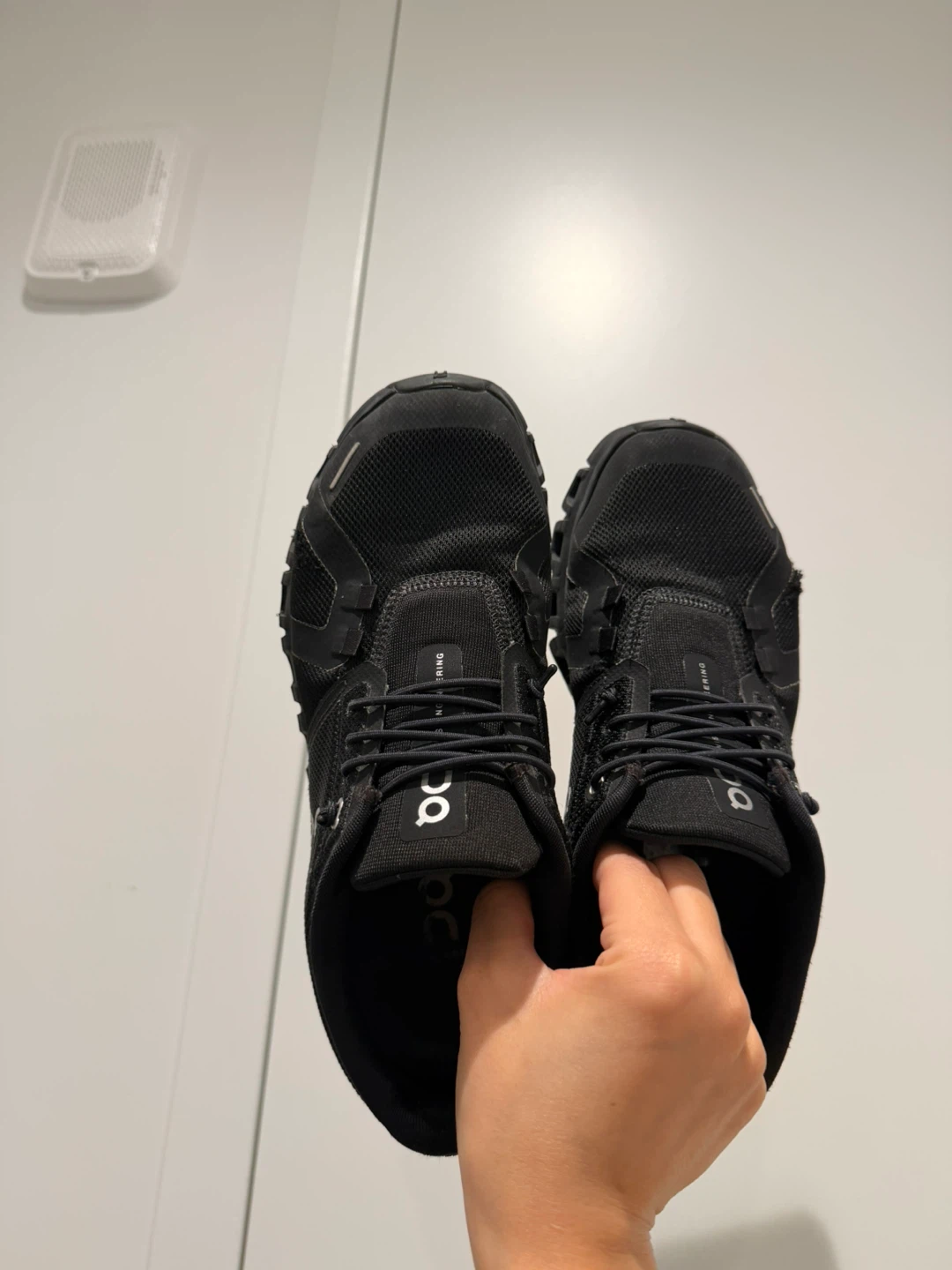 ON Cloud Running Shoes - Black - photo 5