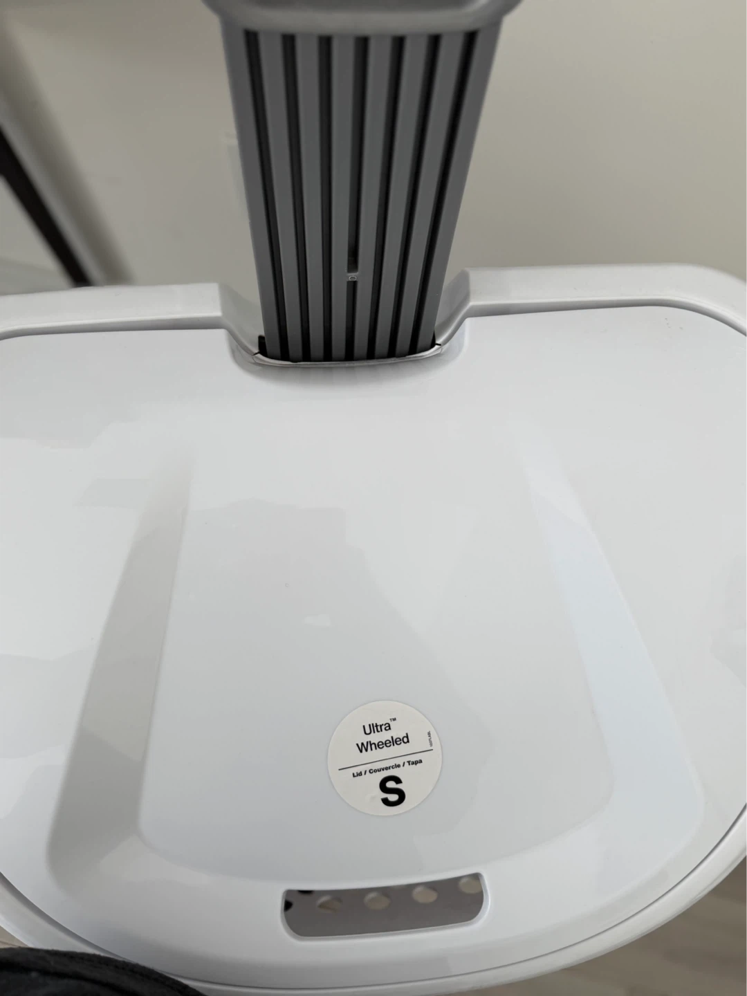 Sterilite Ultra Wheeled Laundry Basket S Size White - photo 3