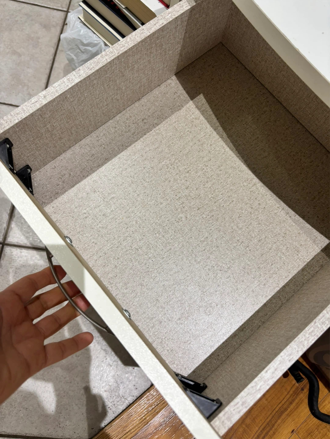 White 1-Drawer Nightstand - photo 3