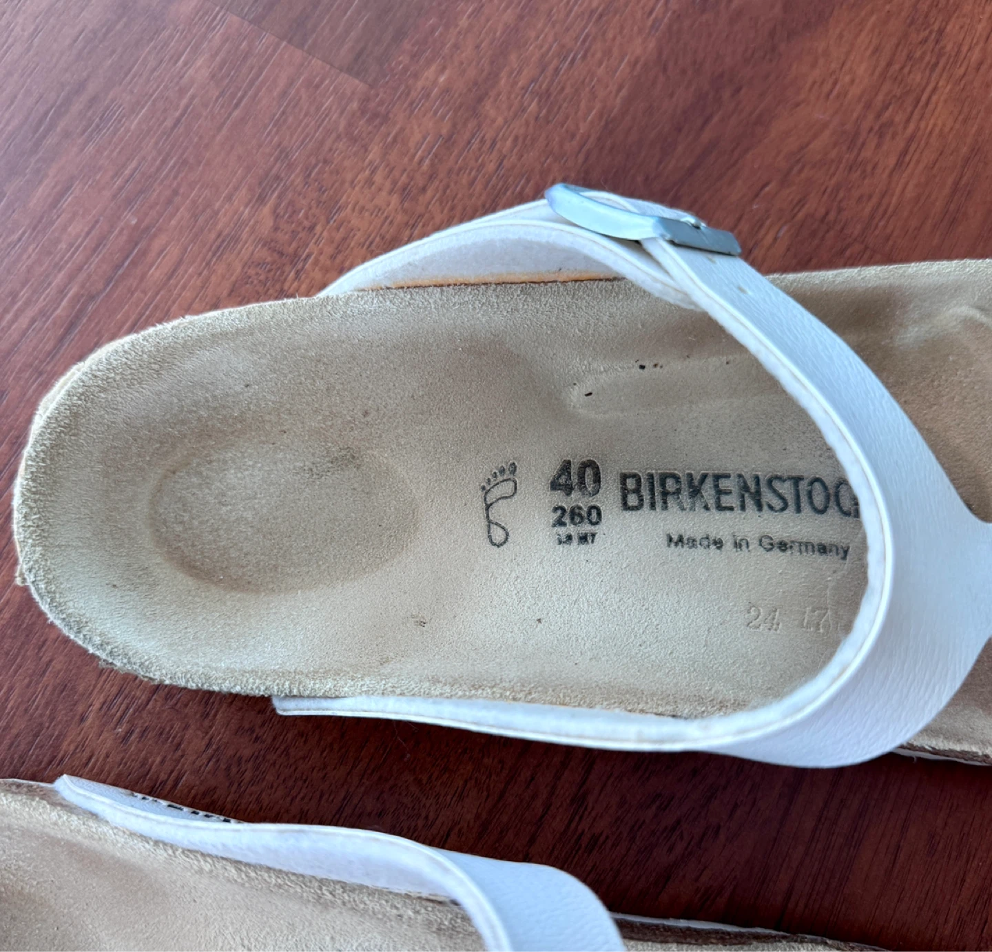 Birkenstock Gizeh Sandals White Size 40 - photo 2