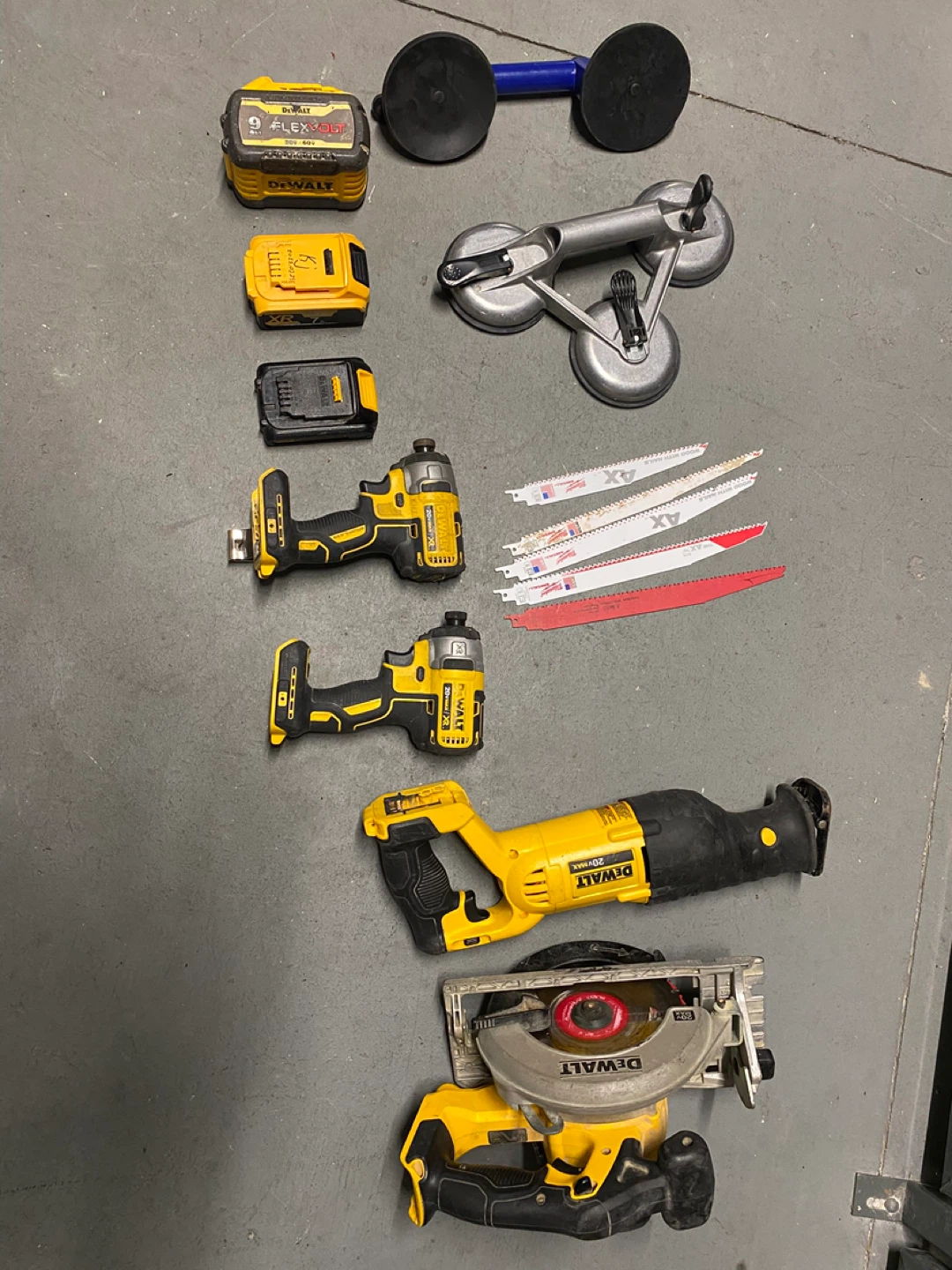 DeWalt Cordless Power Tool and Battery Lot