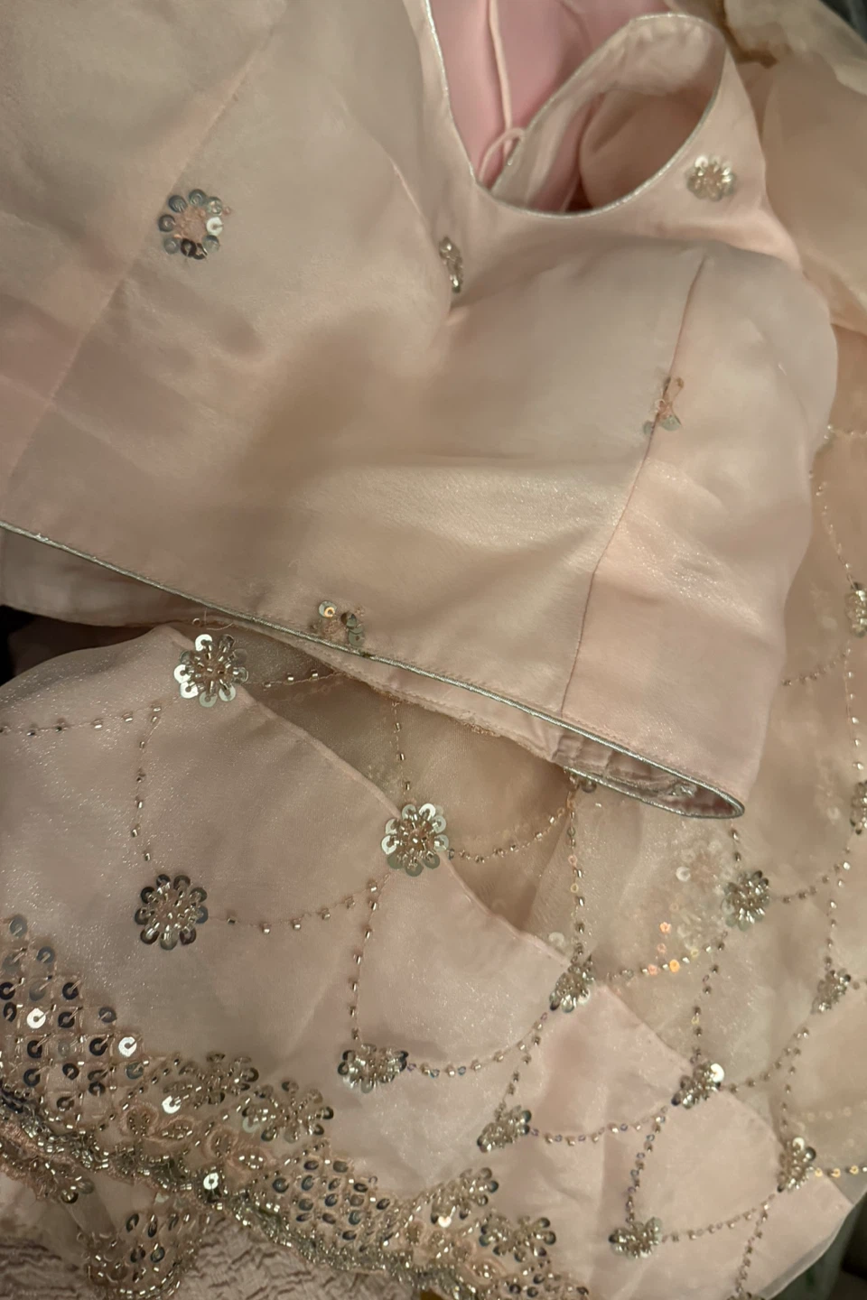 Saree Pink polyester satin with a sheen Blouse and Fabric - photo 2