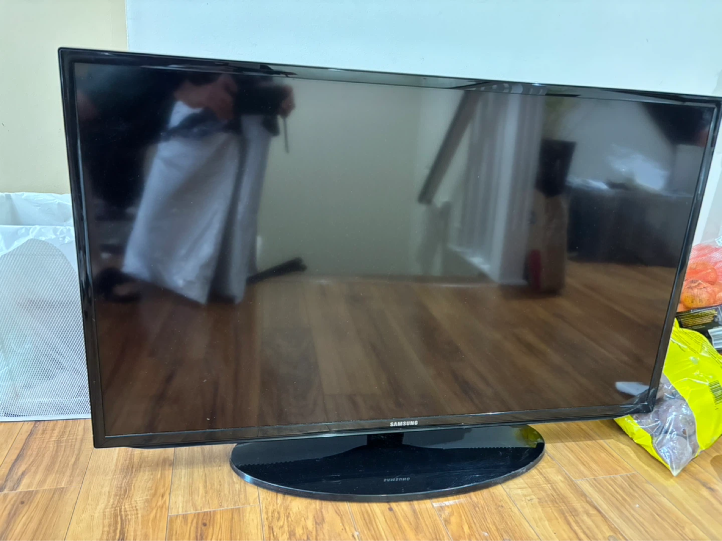 Samsung 40 inch TV UNA0EH6300F