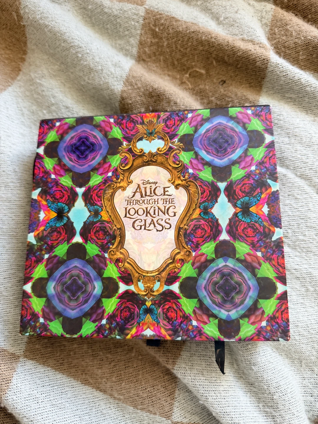 Disney Alice Through the Looking Glass Eyeshadow Palette
