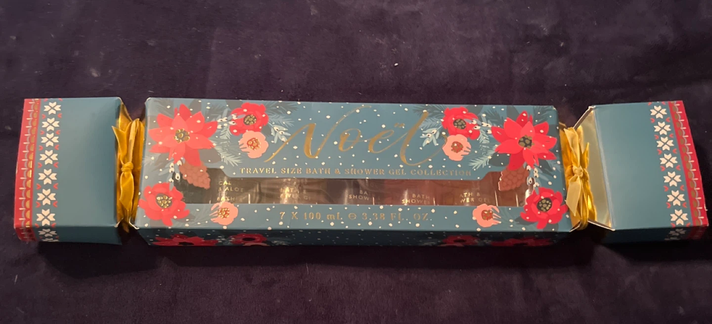 Noel Travel Size Bath & Shower Gel Collection (7 x 100ml)