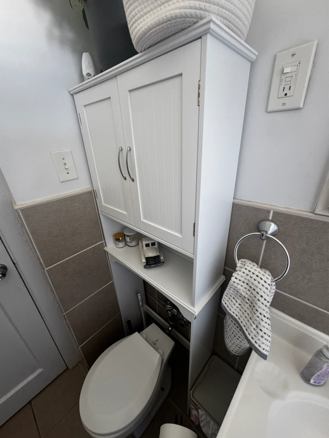 White Over-the-Toilet Storage Cabinet with Doors - photo 2