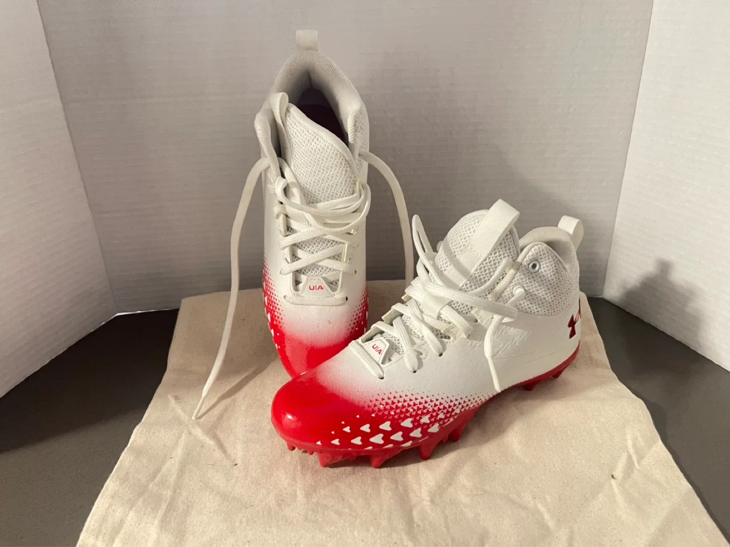 Under Armour Spotlight Select 3 football cleats