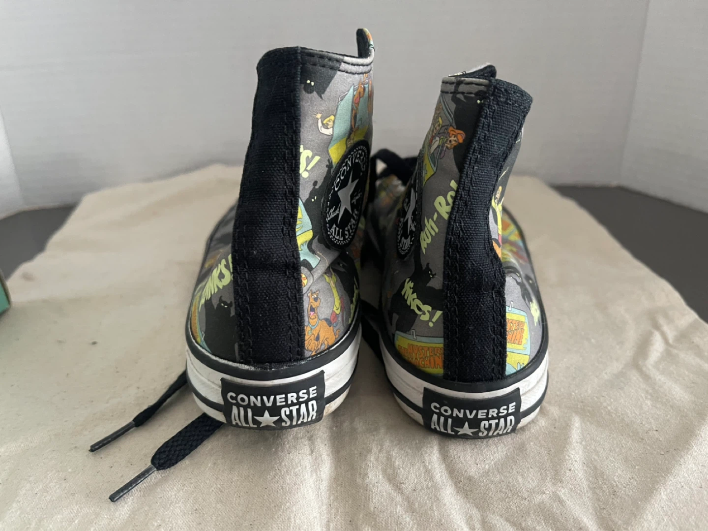 Scooby Doo Converse shoes | size 2 - photo 3