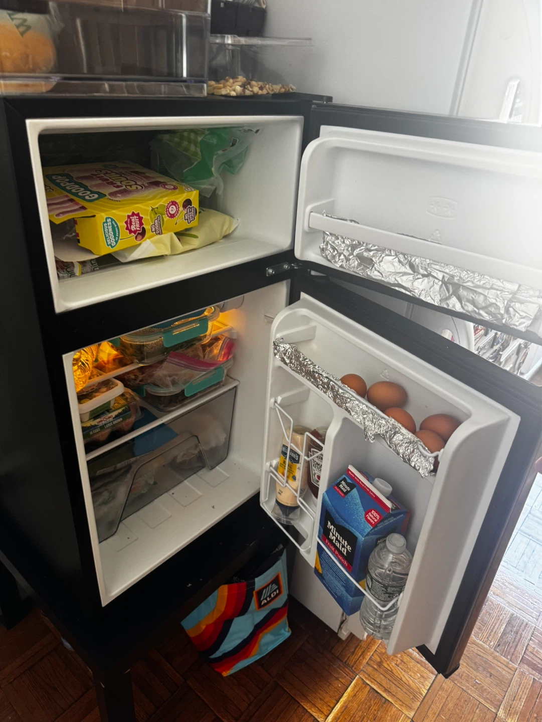 Whirlpool Mini Fridge - photo 3