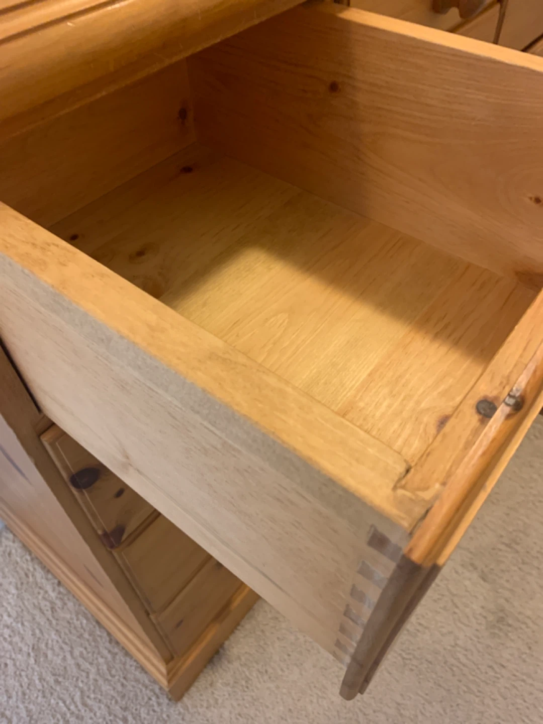 Pine Dresser with 7 Drawers - photo 2