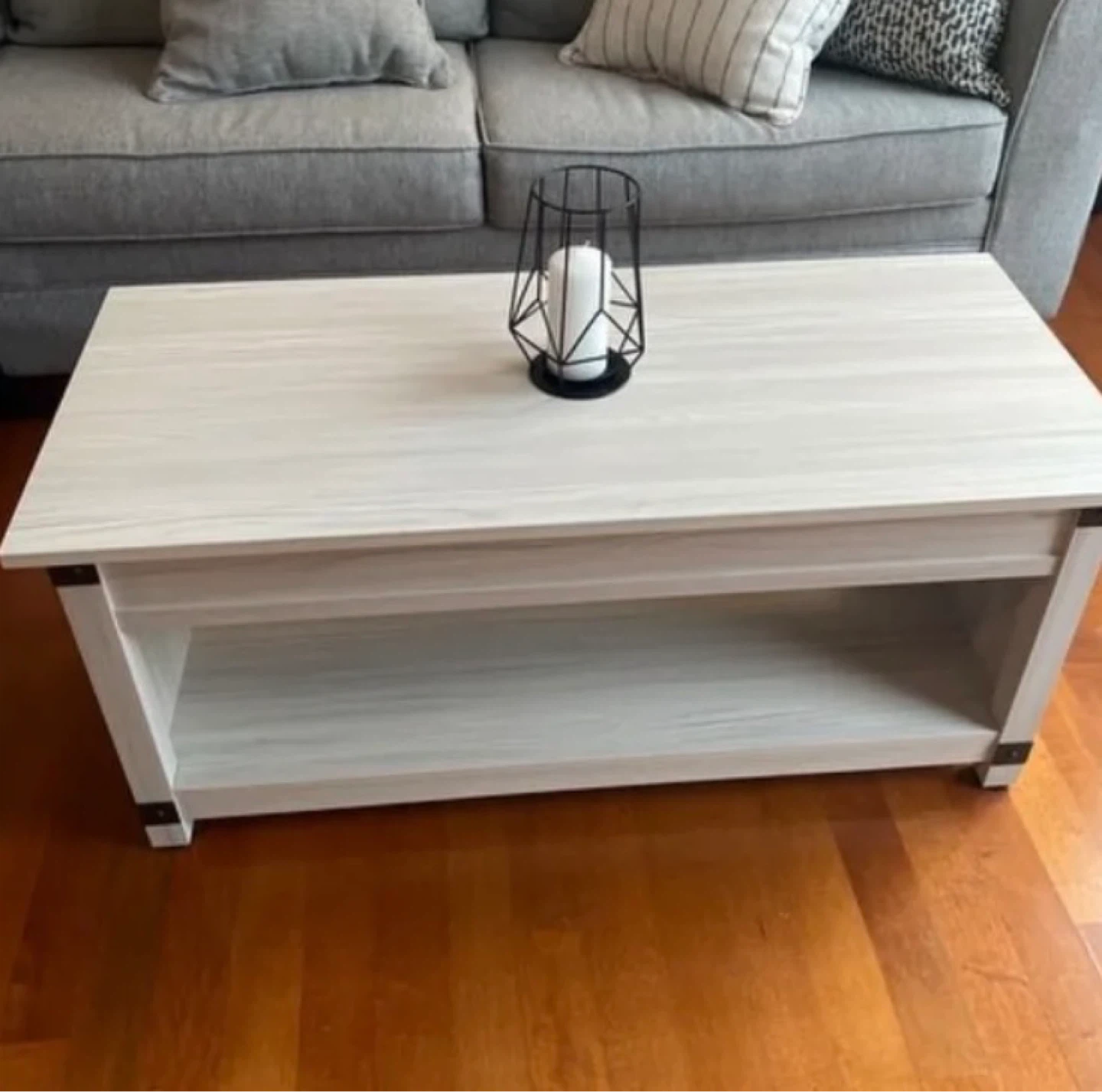Lift Top Coffee Table with Storage Shelf