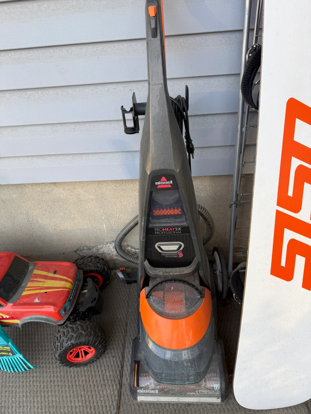 Bissell ProHeat 2X Professional Carpet Cleaner - photo 4