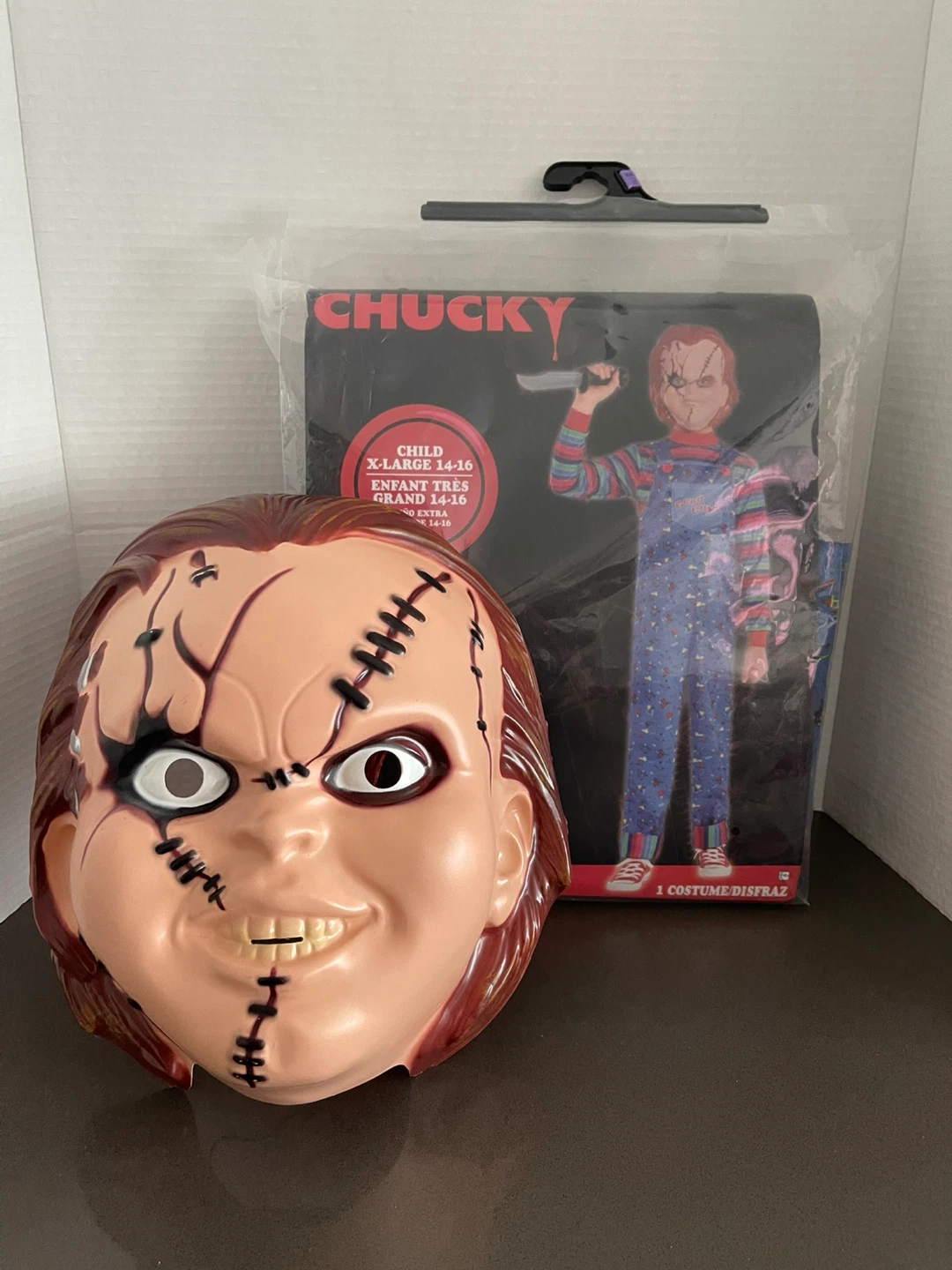 Kid’s Chucky Halloween set and makeup kit