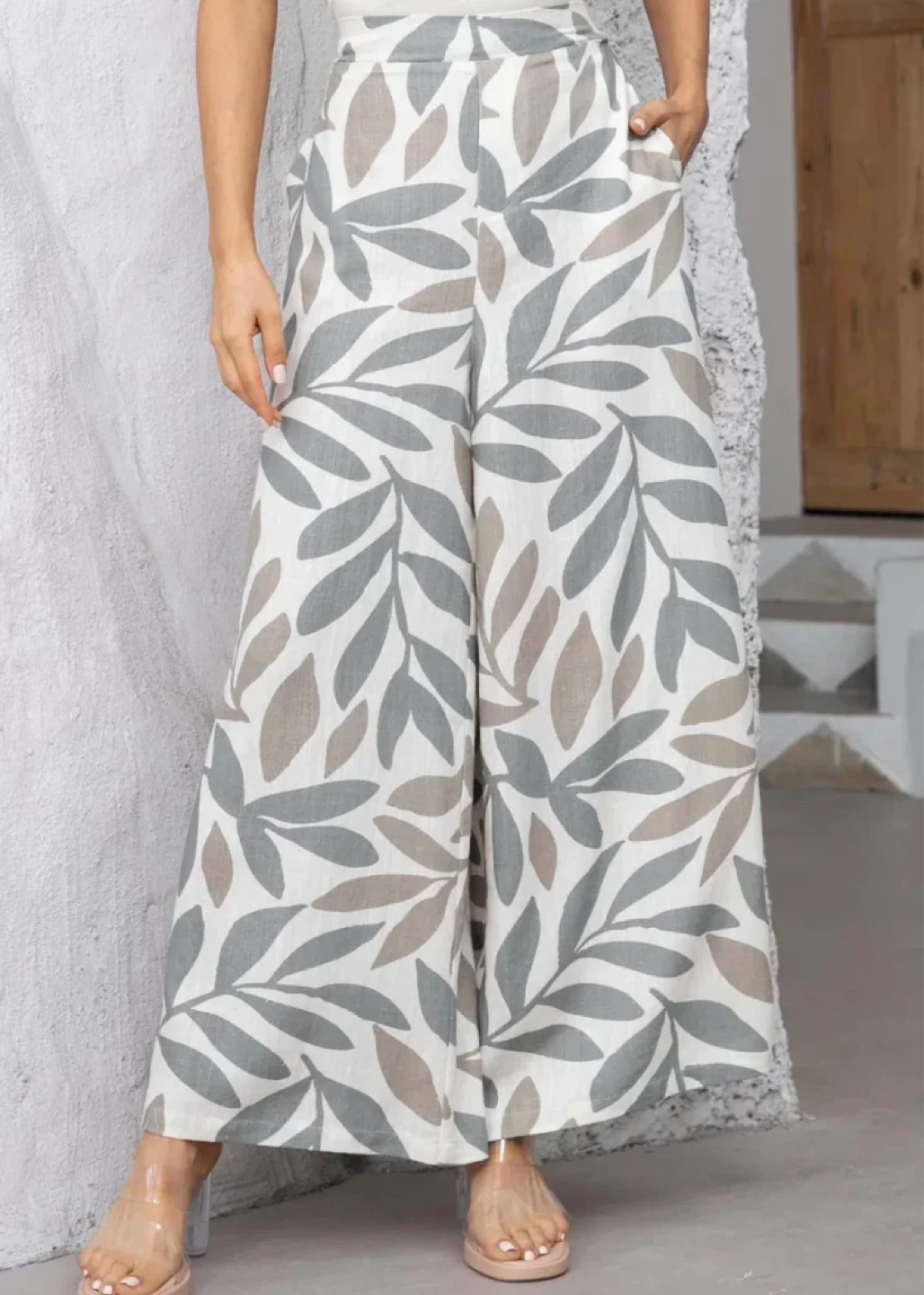 NWT | Donatella Linen Wide Leg Pants