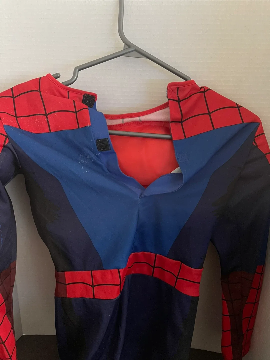 Kid’s Spiderman costume with “webshooters” - photo 3
