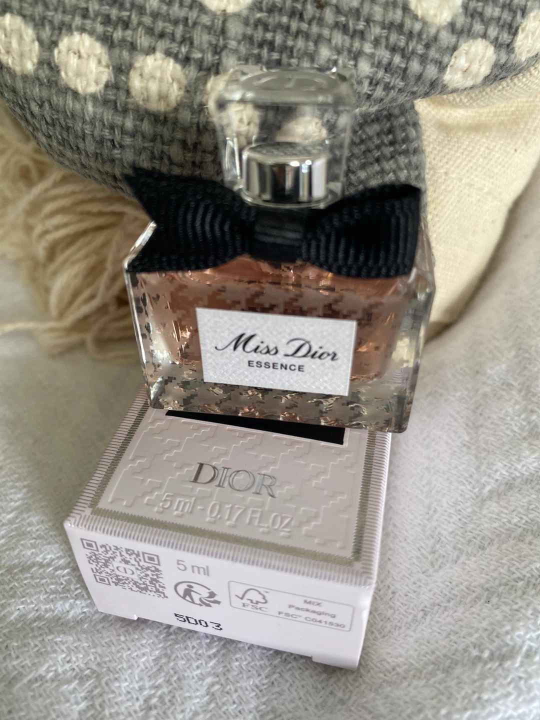 Dior Miss Dior Essence Perfume Mini 5ml - photo 3