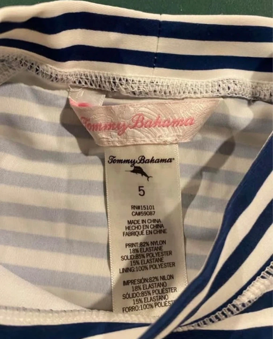 EUC: Tommy Bahama Nautical Raglan Swim Top Rash Guard Size 5 - photo 4