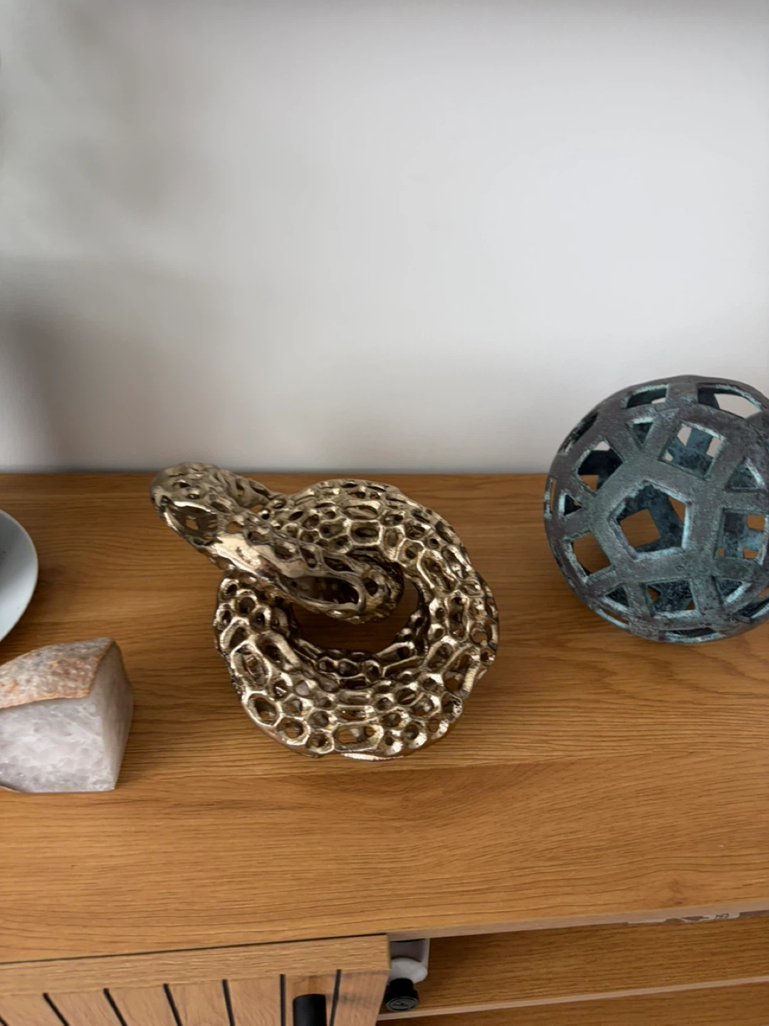 Modern White Ceramic Decorative Vase - photo 5