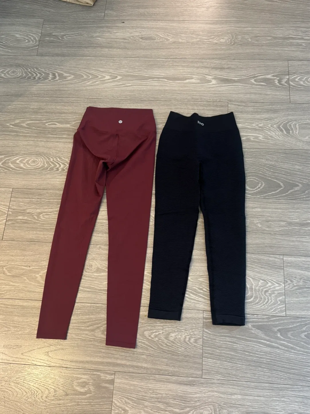 Lululemon & FABLETICS Leggings (2 Pairs) - photo 3