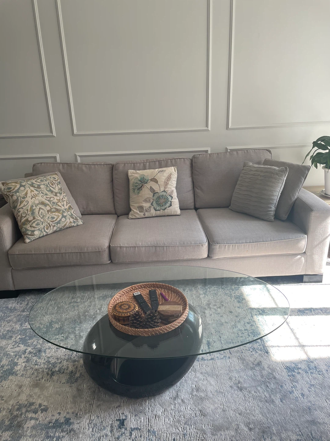 Grey Couch - photo 2