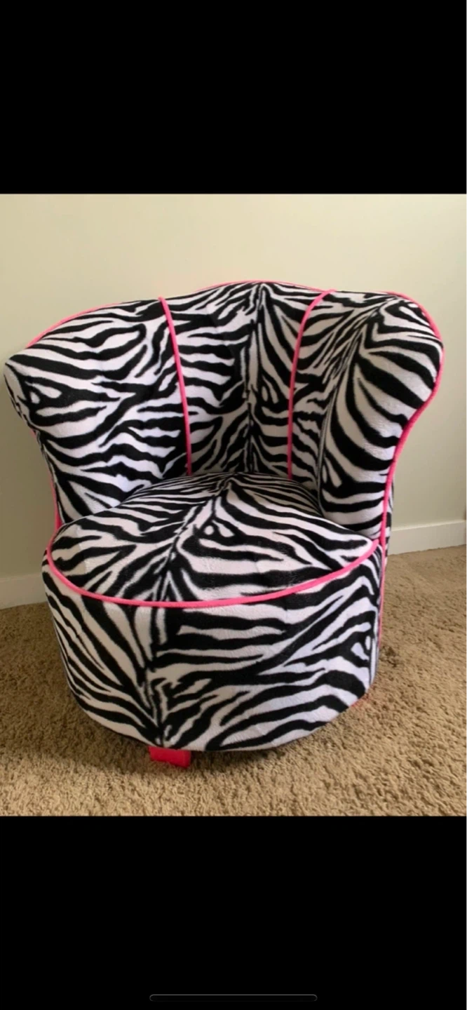 Zebra Print Accent Chair with Pink Trim - photo 3
