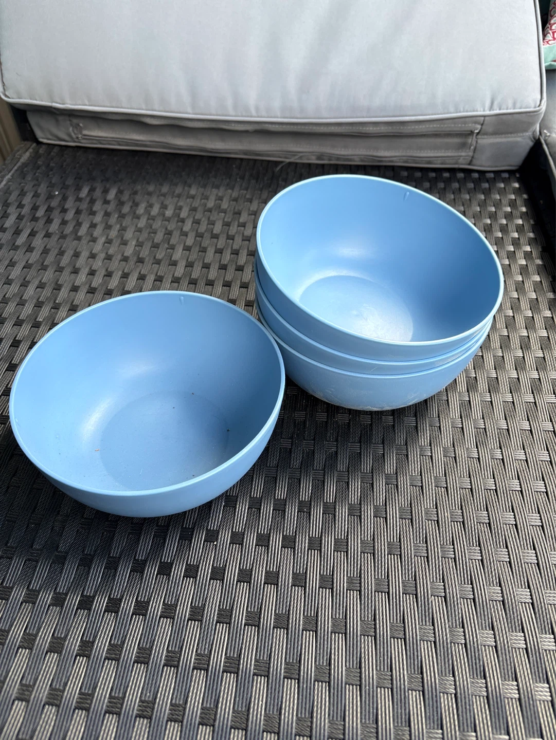 Set of 4 Blue Plastic Bowls