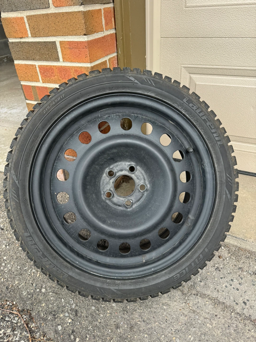 Laufenn 215/45R17 Winter Tires on Rims