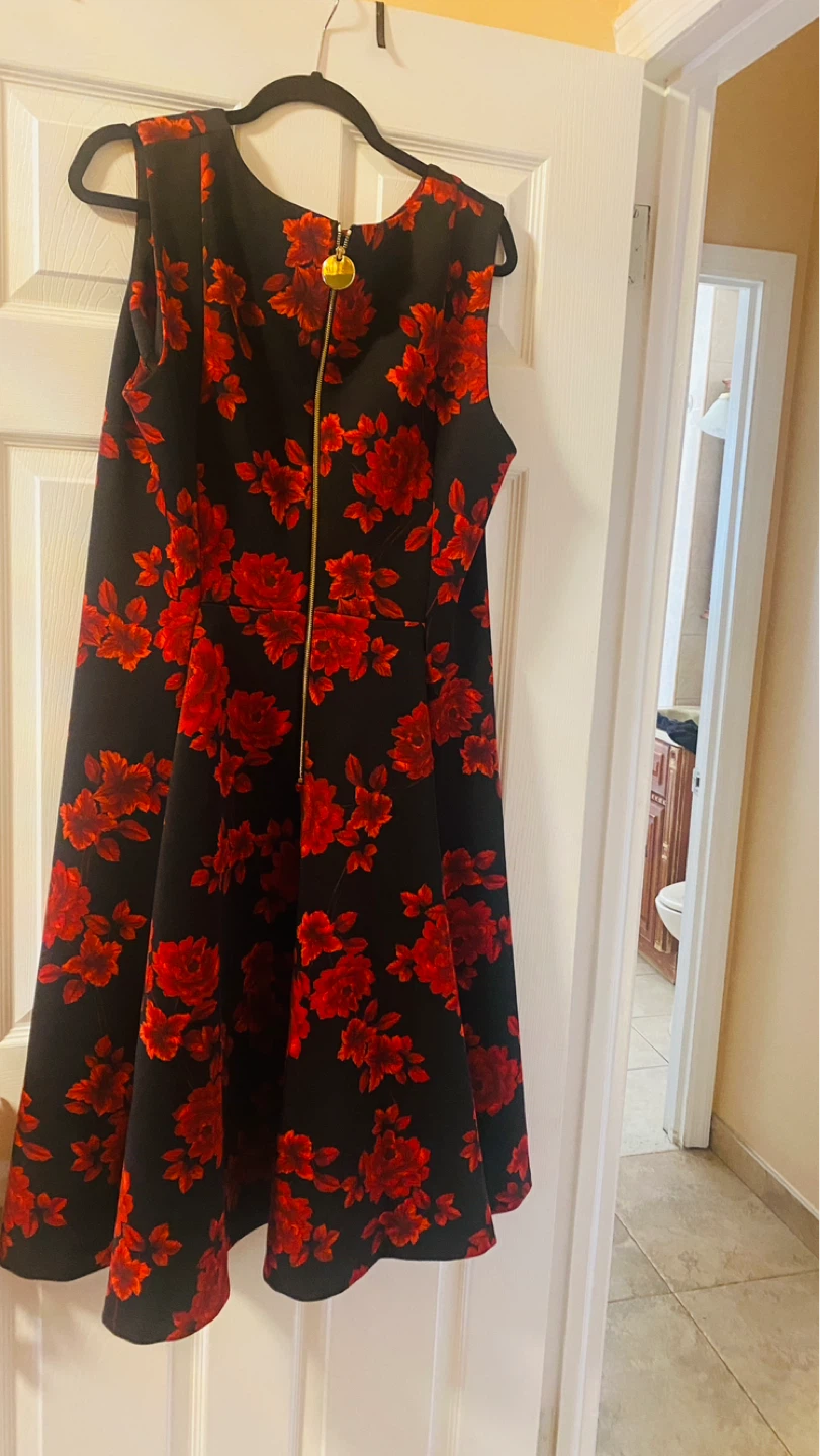 Calvin Klein size 16 - photo 2