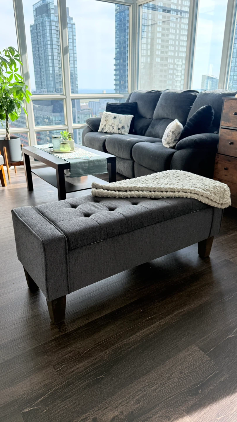 📦 Storage Ottoman / Bench