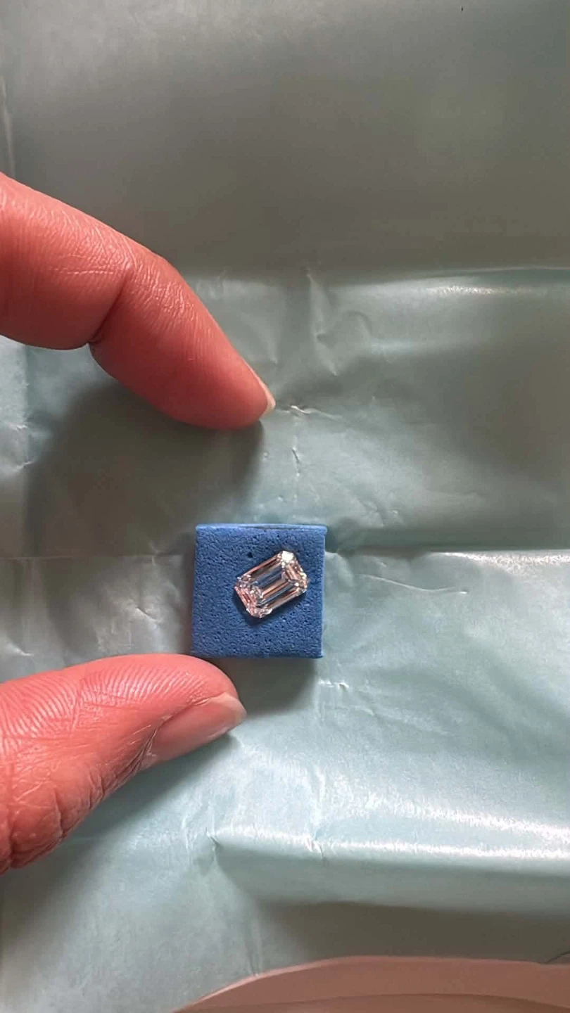 Lab grown Emerald Cut 💎 2.03ct - photo 3